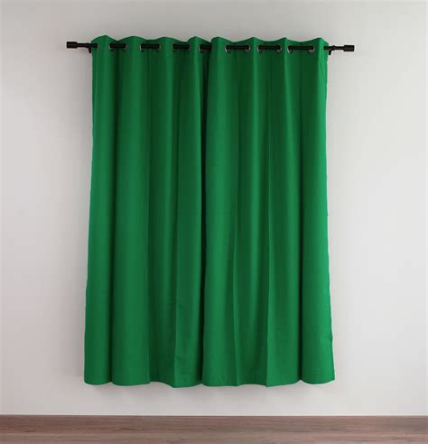 Generic green curtain